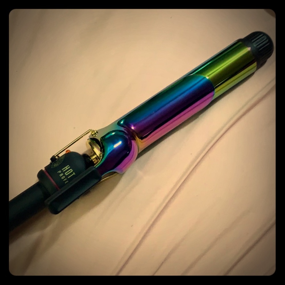 Hot Tools Rainbow Curling Iron 🌈